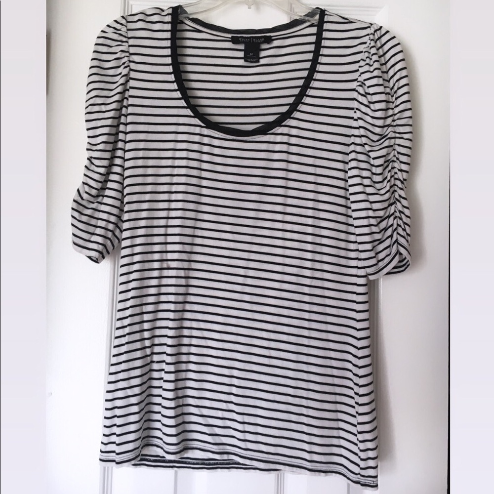 Cute, lightweight women’s top